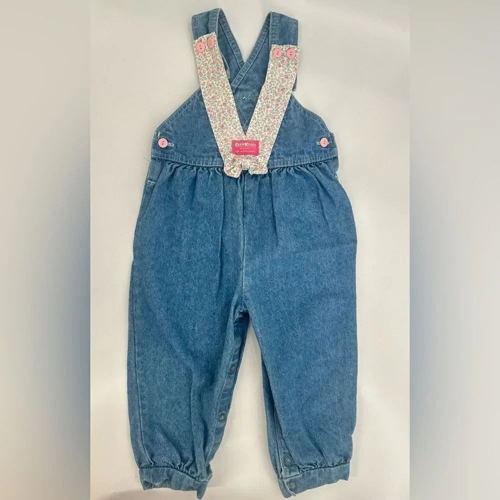 Vintage 90’s Oshkosh B Gosh Vestbak Girls Denim Pink Floral Bibs Overalls Sz 4T